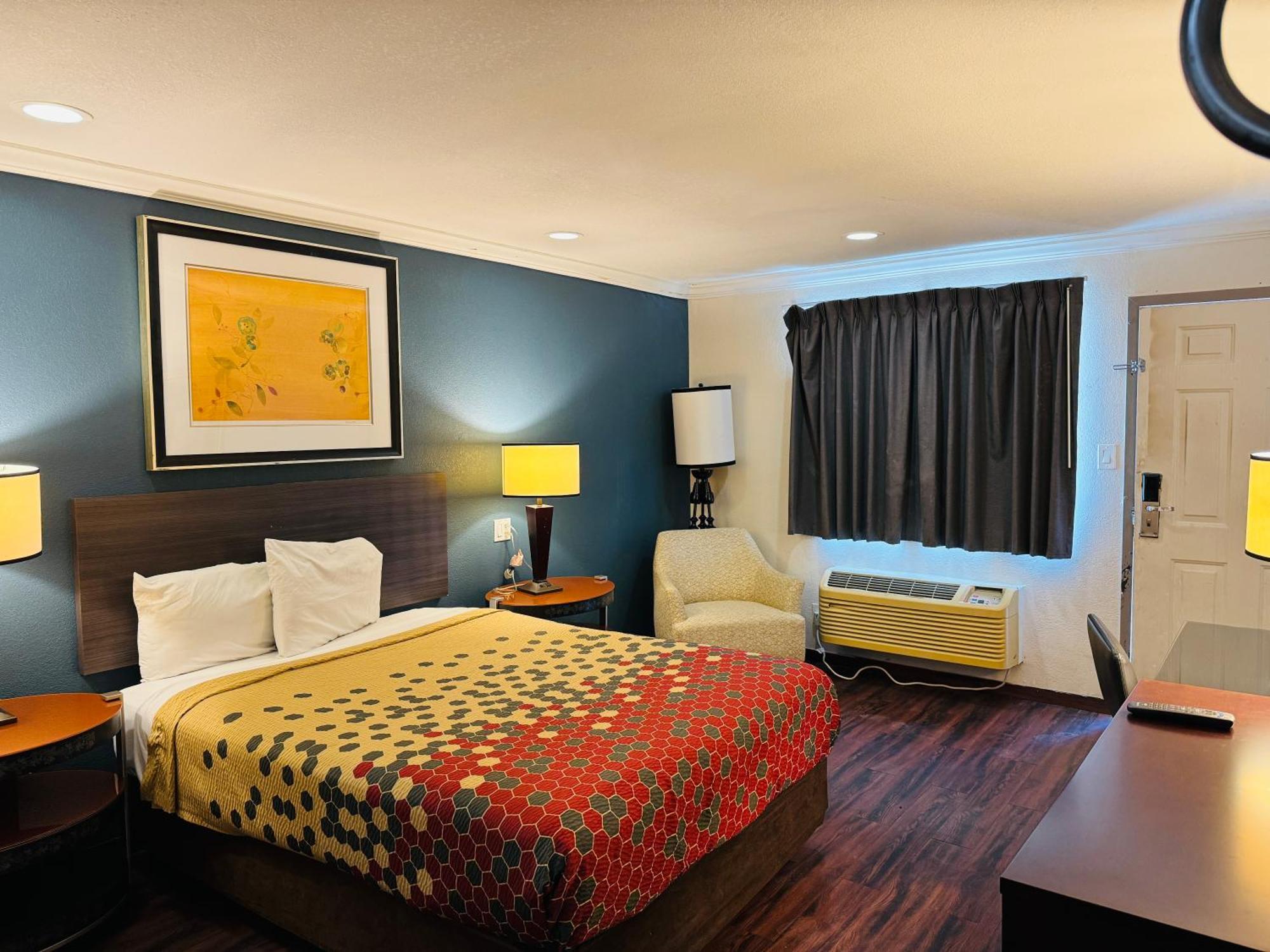 Hotel Baymont By Wyndham Bakersfield Extérieur photo