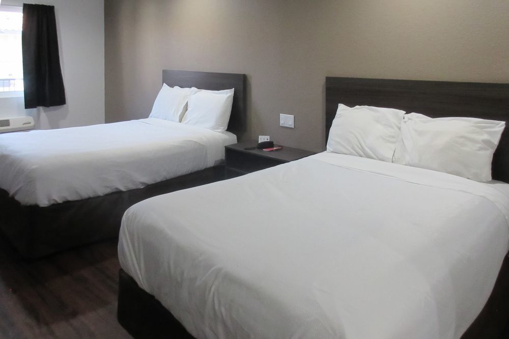Hotel Baymont By Wyndham Bakersfield Extérieur photo