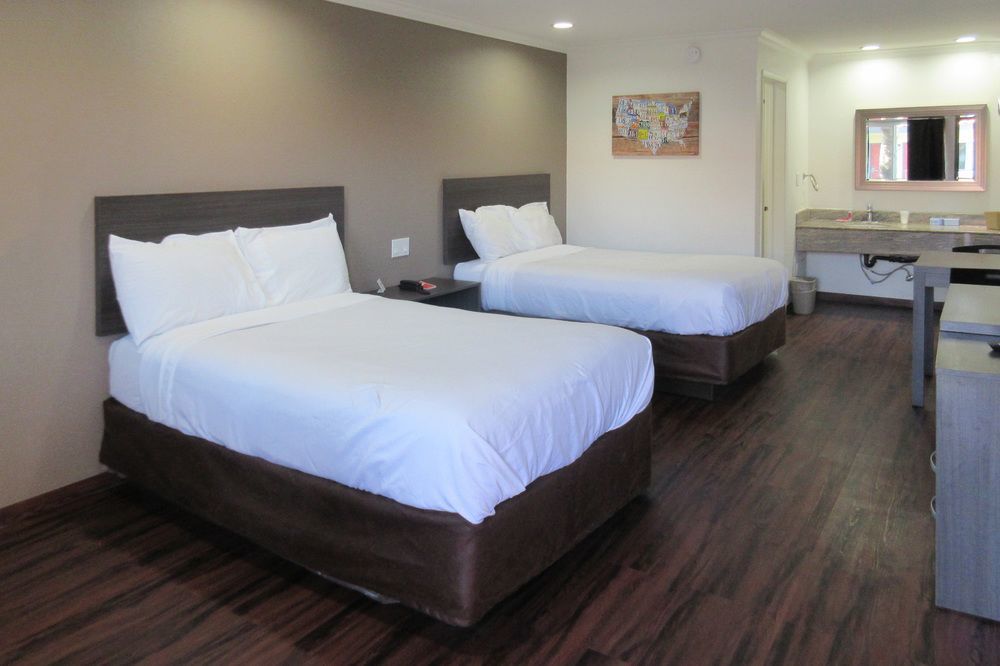 Hotel Baymont By Wyndham Bakersfield Extérieur photo